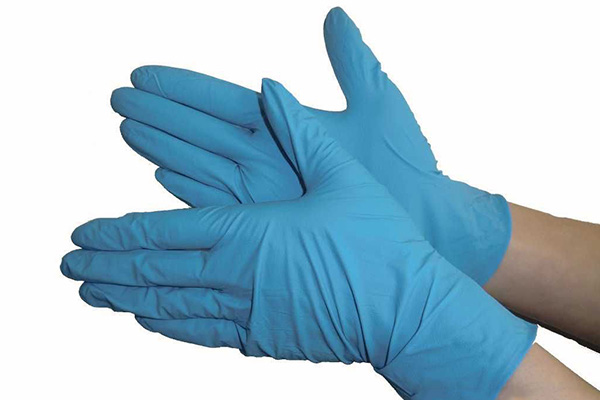 Common Uses of Nitrile Gloves